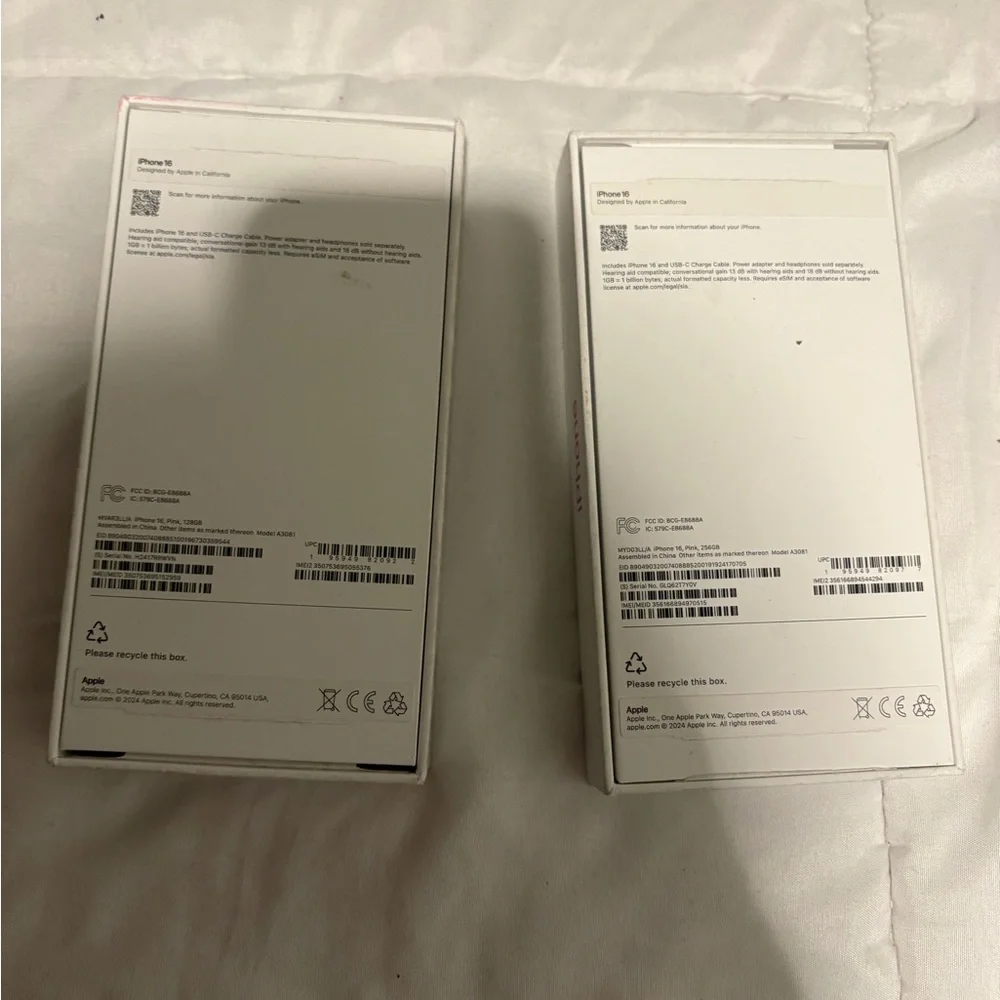 Apple iPhone in Pink empty boxes